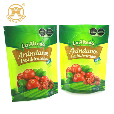 O zíper do mirtilo da framboesa da morango do fruto levanta-se o malote para o alimento liofilizado